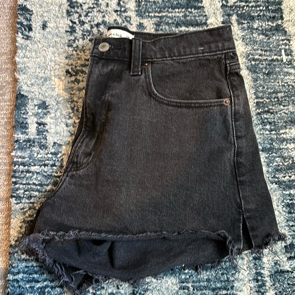 Abercrombie & Fitch Curve Love Cut-Off Shorts